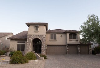 Building Photo - 9821 W Jasmine Trail
