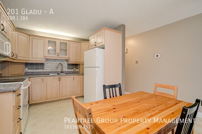 Building Photo - YOUNG PROFESSIONALS AND FAMILIES