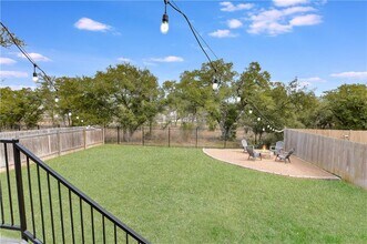 Building Photo - 408 Red Matador Ln