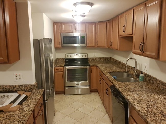 Kitchen - 1124 25th St NW Apartment