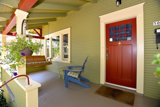 Foto del edificio - Delightful Remodeled Alberta Arts 3 Bed/2 Bath Bungalow