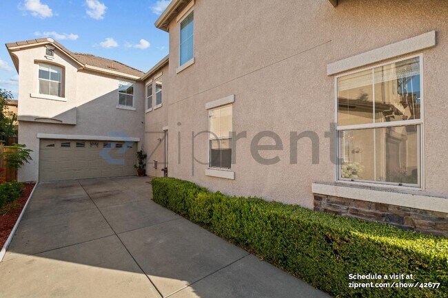 Foto del edificio - 554 Blue Cypress Way