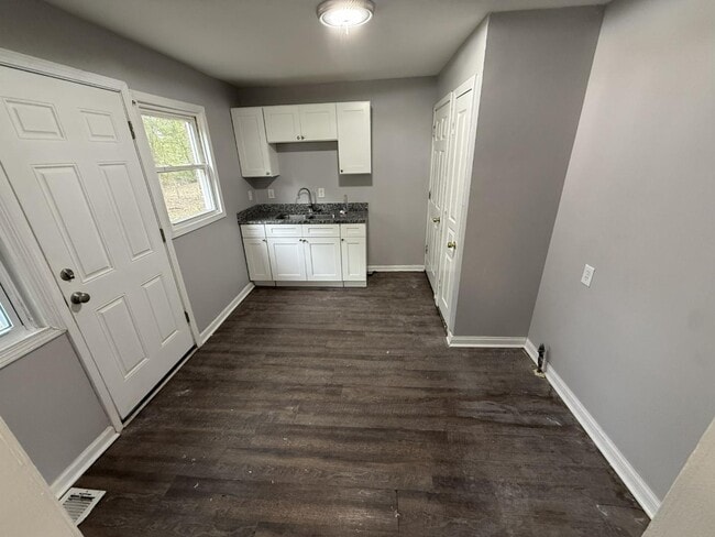 Building Photo - 3526-28 East 9th Avenue