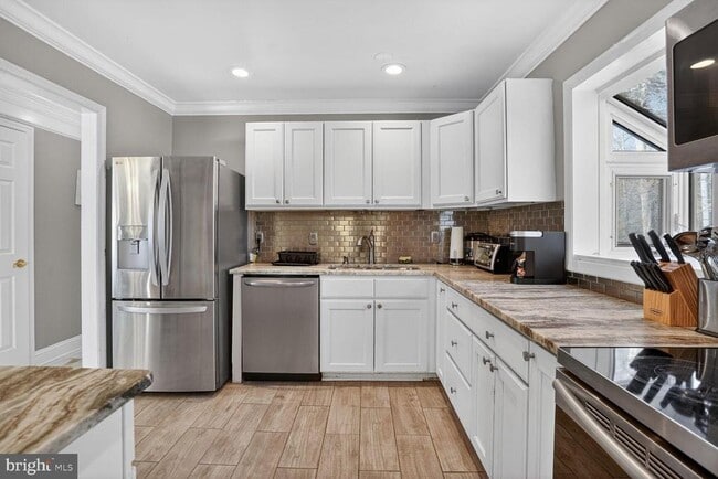 Building Photo - 4854 Langer Ln