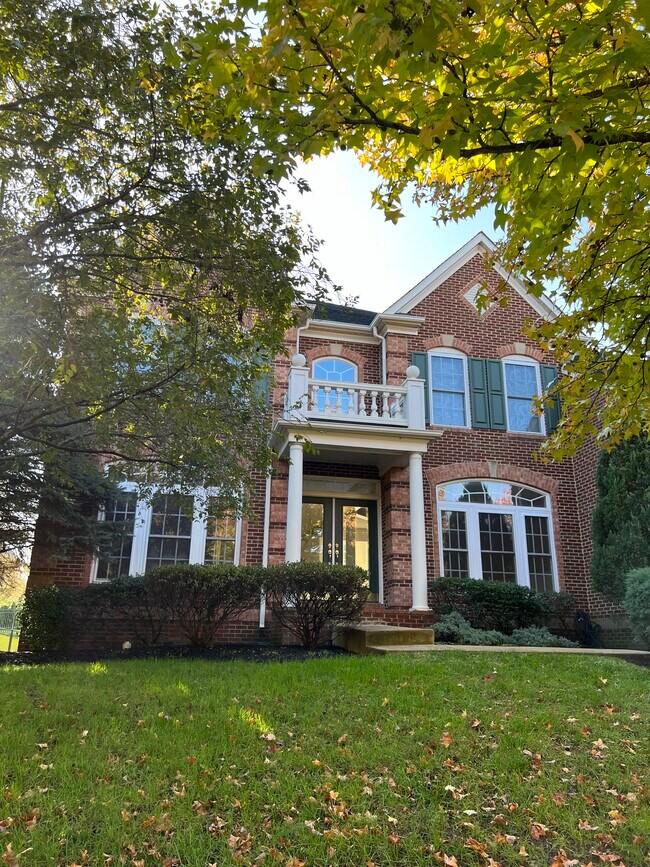 Building Photo - 43155 Scenic Creek Way