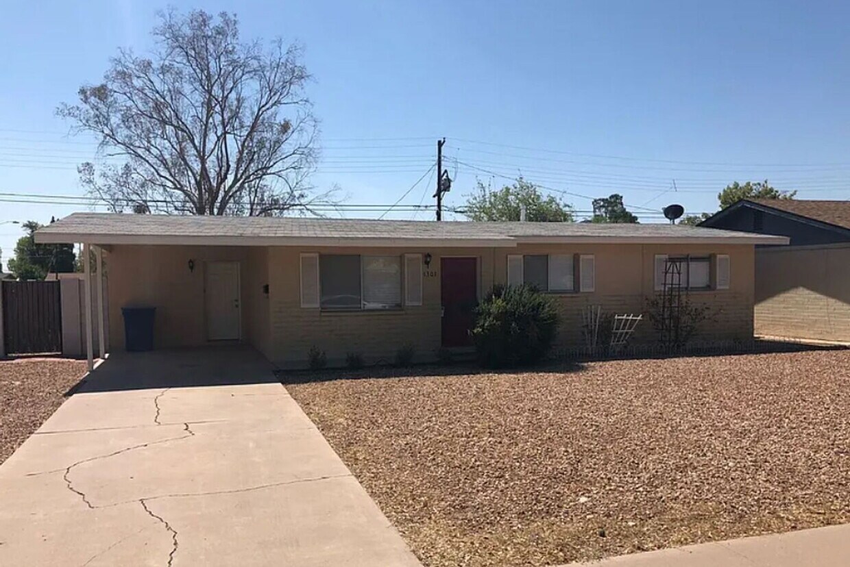 Foto principal - 1301 W 15th St