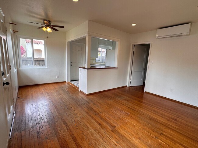 Foto del edificio - 4659 Idaho St