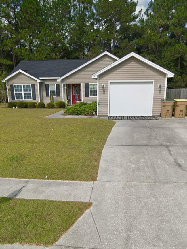 Building Photo - 126 Willow Dr