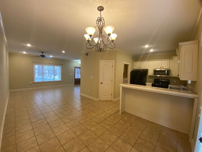 Foto del edificio - 1143 College Hill Rd