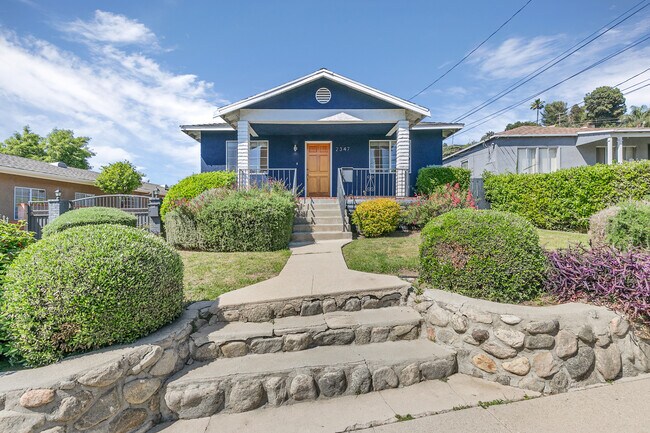 Foto del edificio - 2347 Moss Ave