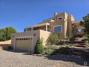 Building Photo - 1329 Tano Ridge Rd