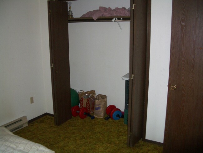 Building Photo - 4532 S Donald Ct