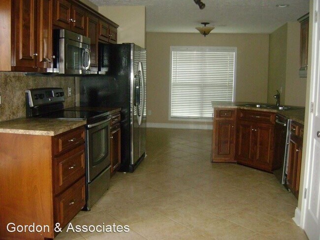 Foto del edificio - 4 br, 2 bath House - 28 Honeysuckle Way