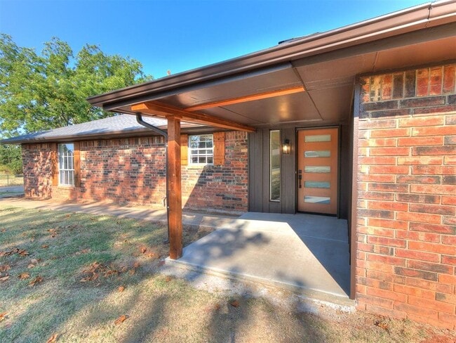 Building Photo - 103 Clador Dr