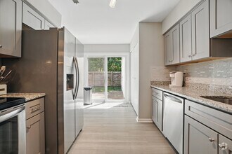Building Photo - 5009 Ashforth Ct