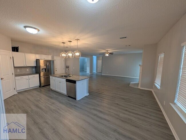 Foto del edificio - 29 Labrador Ln