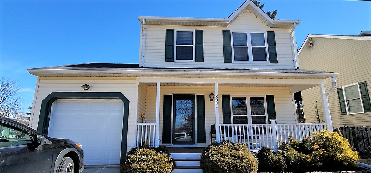 Primary Photo - 8001 Warton Ct