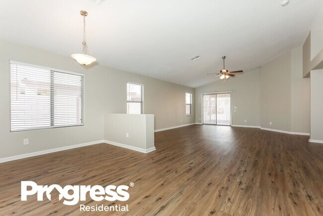 Building Photo - 10264 E Crescent Ave