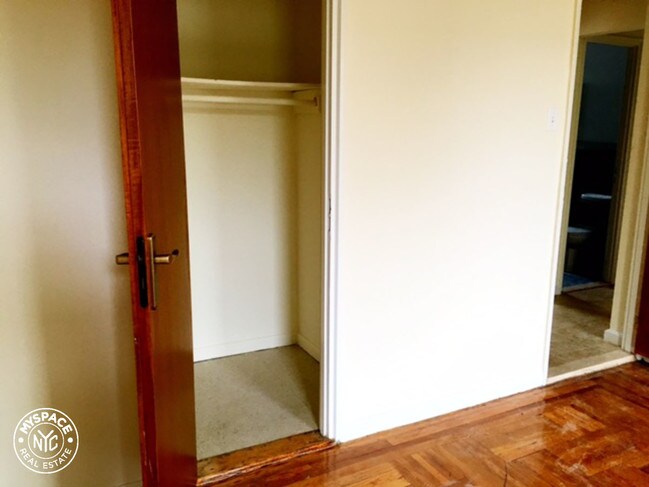 Building Photo - 1202 Avenue K