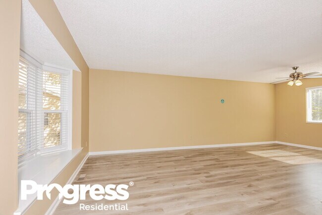 Building Photo - 12630 Flower Crest Ct