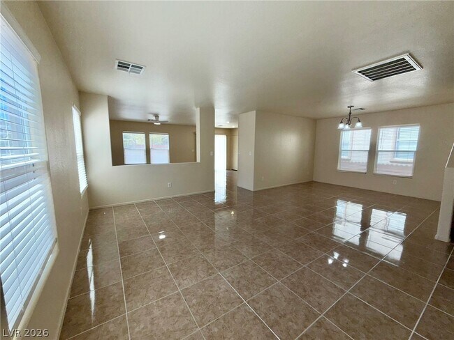 Foto del edificio - 11225 Sandrone Ave