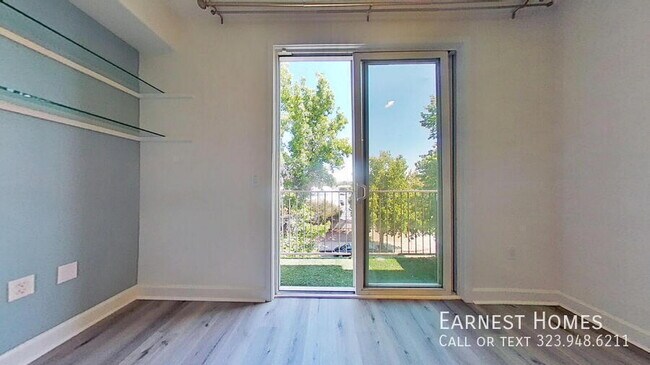 Foto del edificio - 14412 Killion St