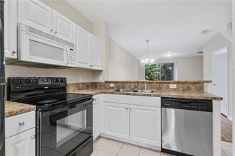 Building Photo - 3717 Sonoma Dr