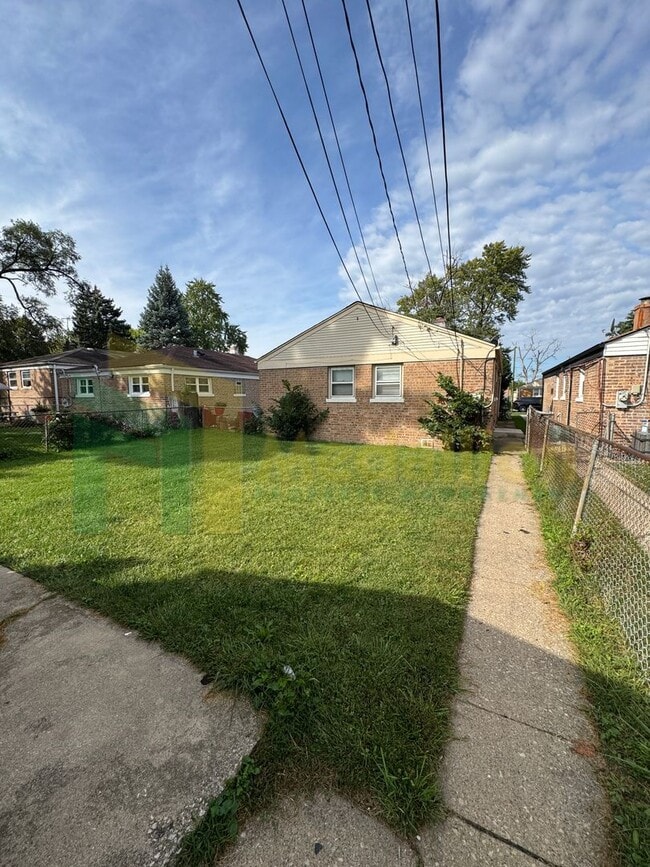 Building Photo - Beautifully Updated 3-Bed Home on a Quiet ...