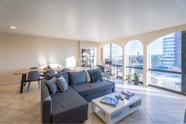 Foto del edificio - 3100 E Cherry Creek S Dr