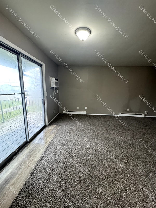 Building Photo - 9247 N Saginaw Rd