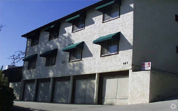 Foto del edificio - 9934 San Juan St