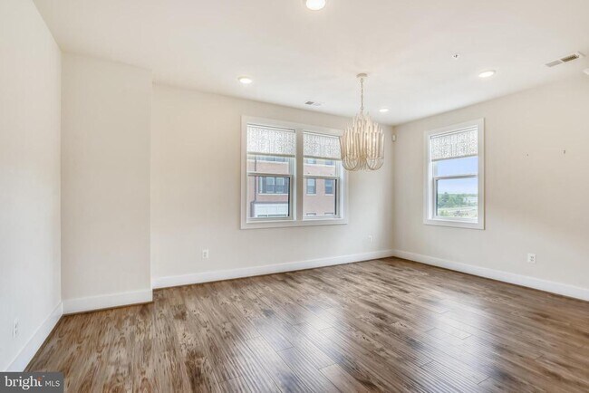 Building Photo - 20569 Milbridge Ter
