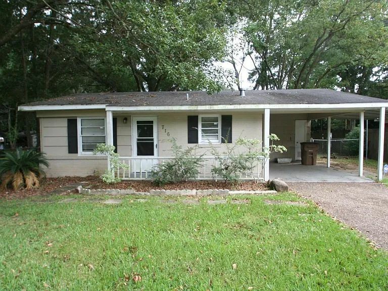 Foto principal - 716 Merritt Dr