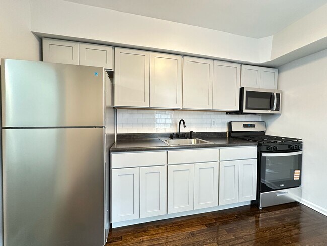 Foto del edificio - 5334 W Stiles St