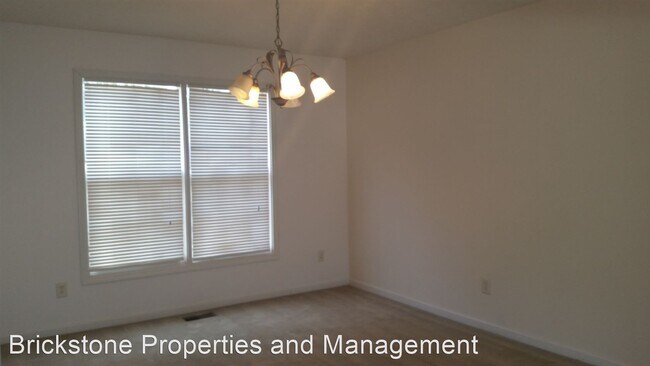 Foto del edificio - 5 br, 3 bath House - 170 Glory Lane