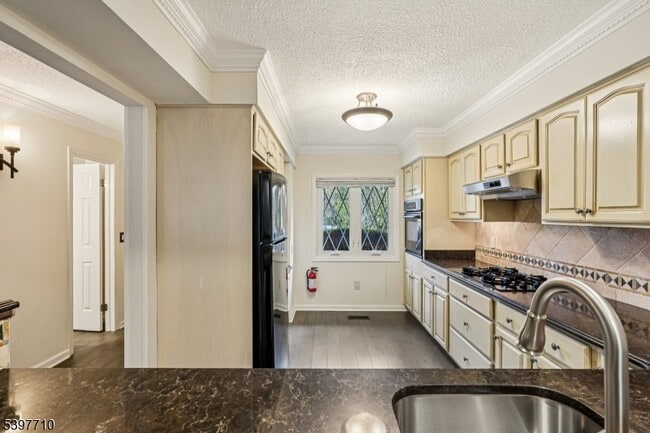 Building Photo - 1 Dorado Dr