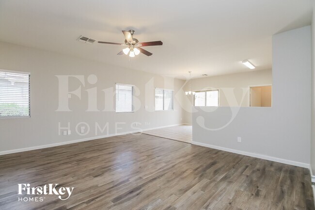 Building Photo - 1232 E Omega Dr