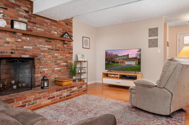 Foto del edificio - 1526 Palm Ct