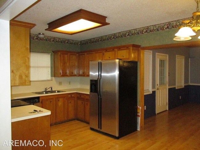 Building Photo - 3710 Granite Peak Dr