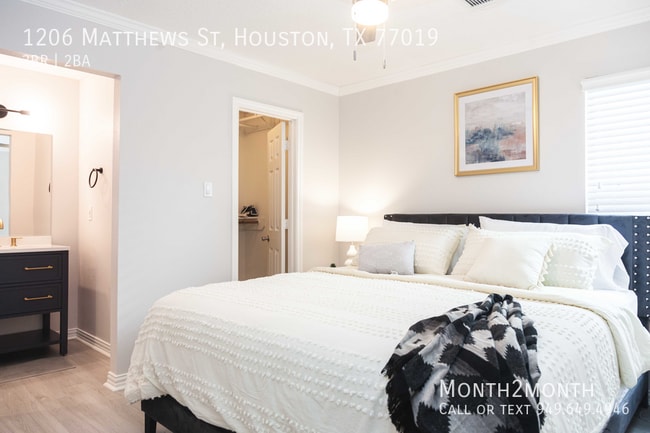 Fantasy house on Matthews photo'