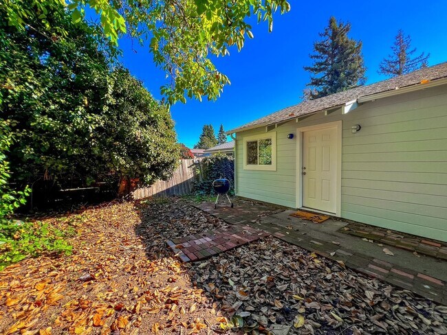 Foto del edificio - Charming 1 Bedroom, 1 Bath Rental in North Napa!