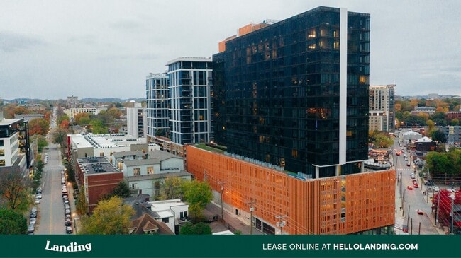 Building Photo - 800 19th Ave S