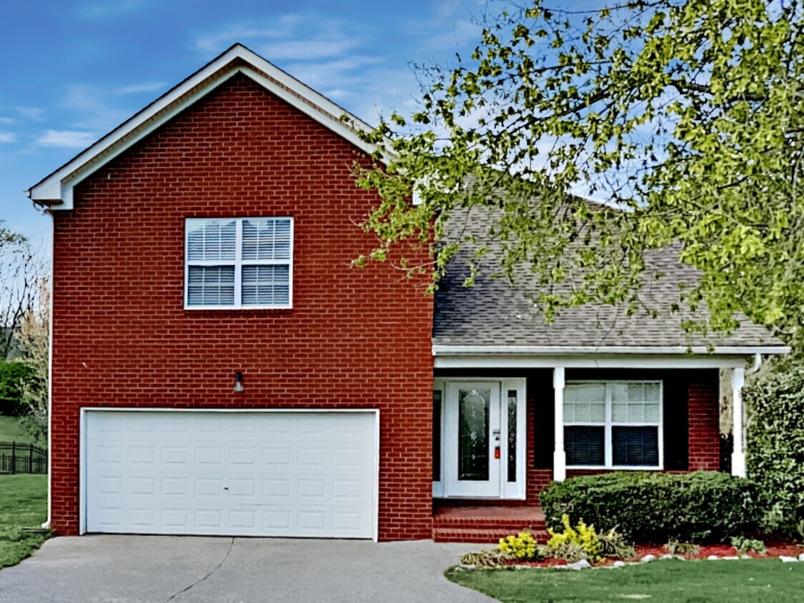 104 Buckhaven Court House Rental in Hendersonville, TN