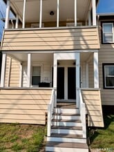 Building Photo - 47 Woodin St