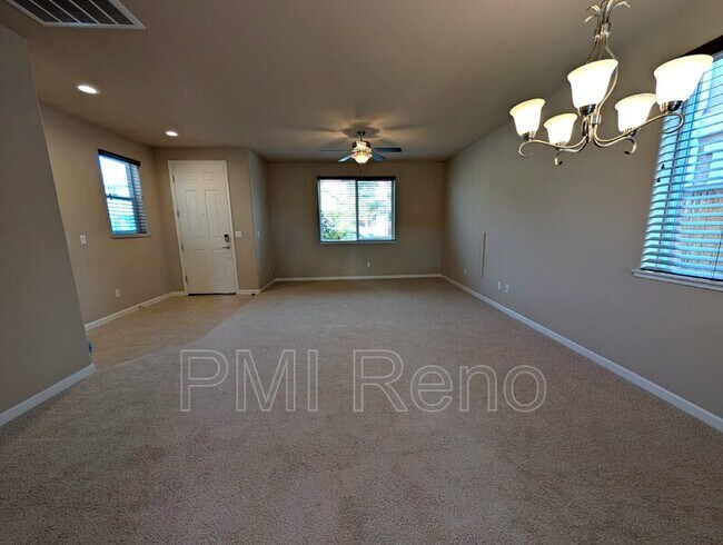 Foto del edificio - 3683 Hollywood Park Drive