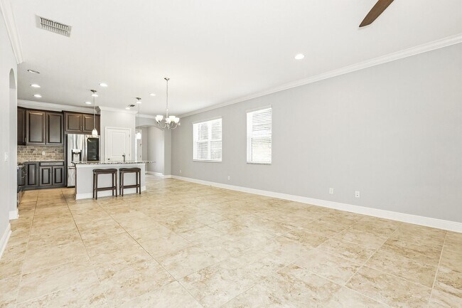 Foto del edificio - 19367 Long Lake Ranch Blvd
