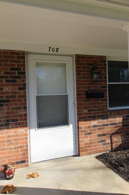 Foto del edificio - 708 N Main St