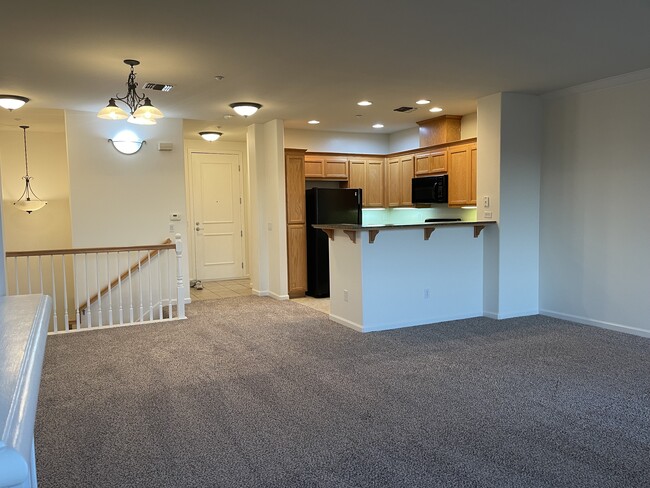 Building Photo - 3290 Maguire Way