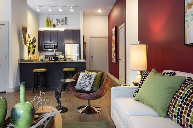 Foto del edificio - 2722 Kramer Ln