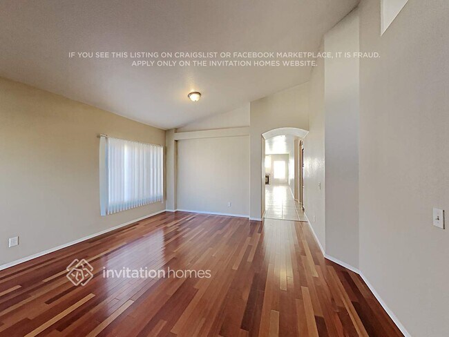 Foto del edificio - 2509 N Silverado